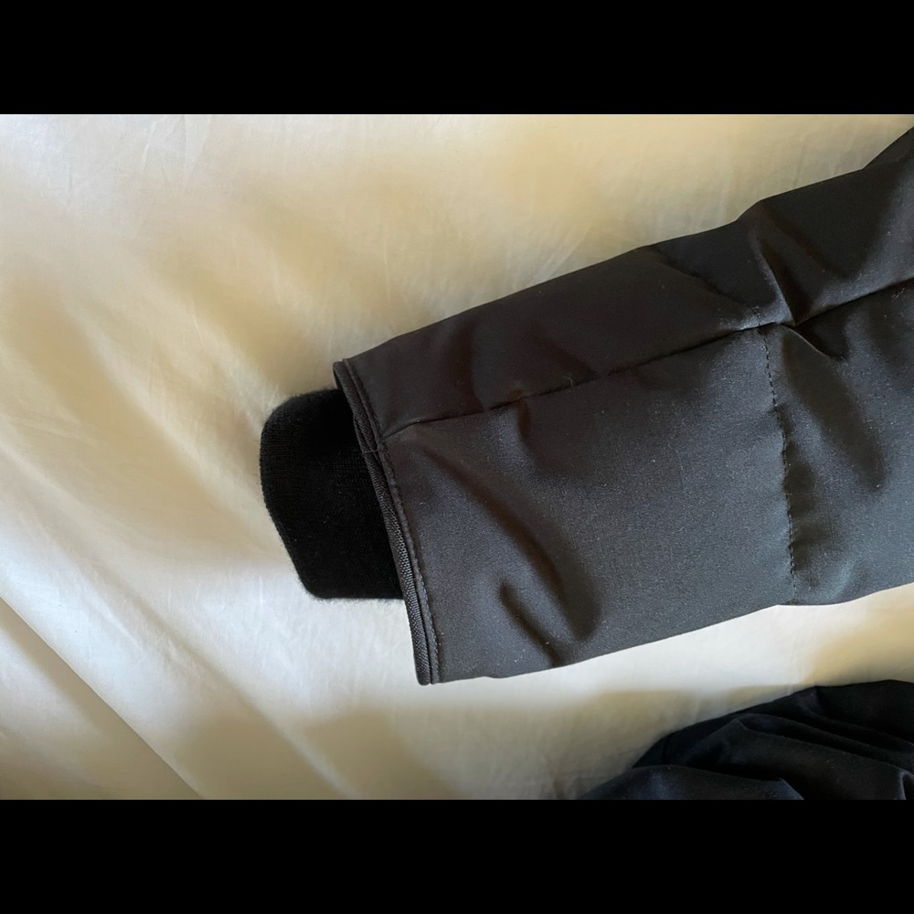 Canada Goose Macmillan Parka - Picture 5 of 11